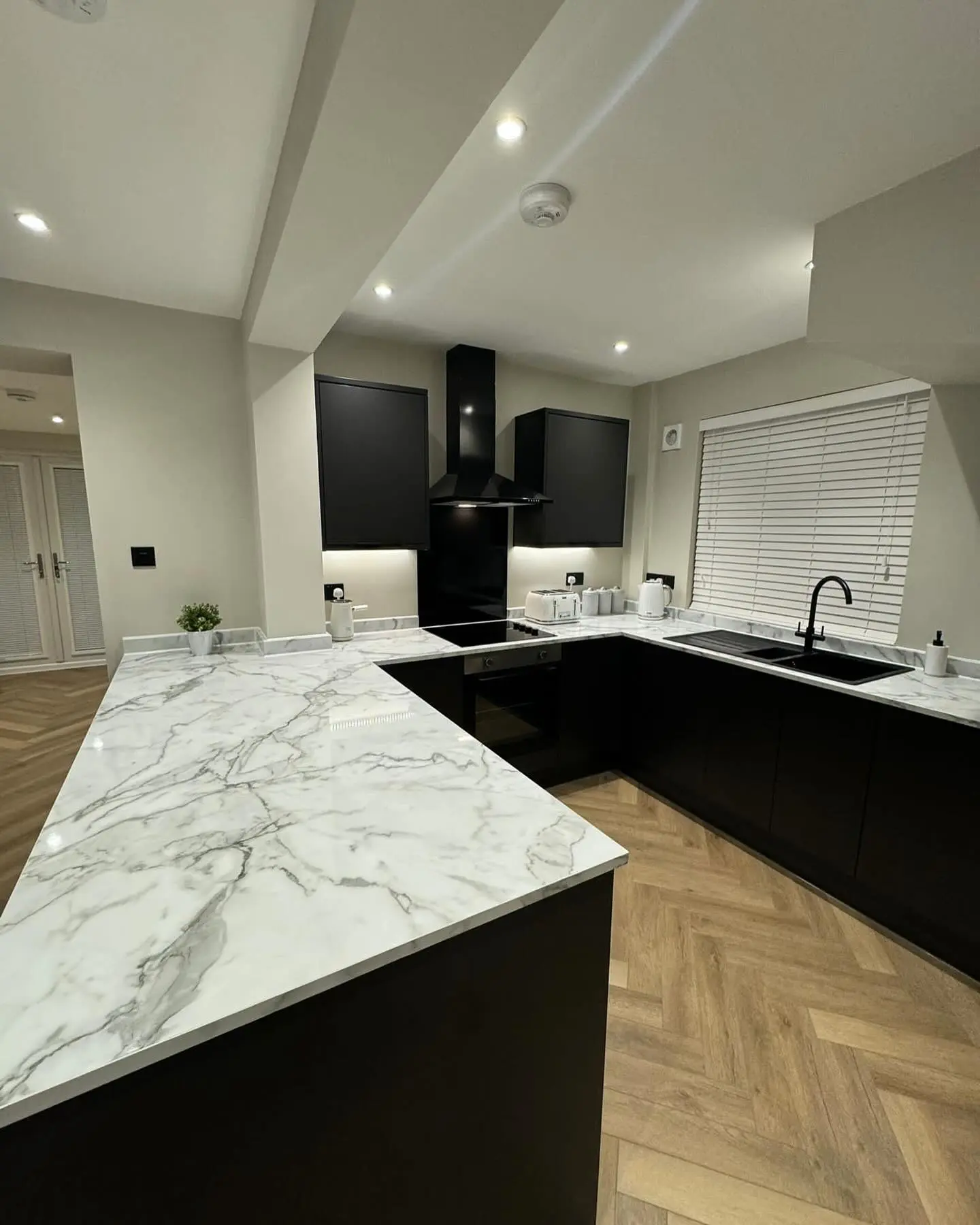 McIntyre Joinery - Kitchen Joiner in Glasgow Renfrewshire McIntyre Joinery - Kitchen Joiner in Glasgow Renfrewshire